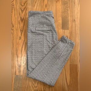 Kyodan Gray Leggings with decorative back pockets